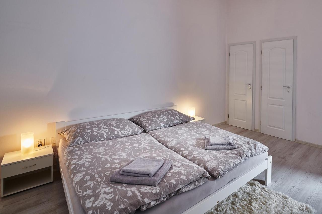 Apartman Bb Centrum 班斯卡-比斯特里察 外观 照片